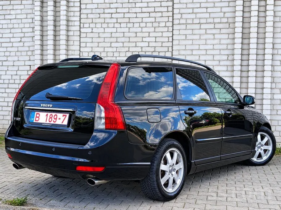 Volvo V50 2008 photo 4