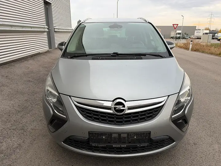 Opel Zafira Tourer 2014 photo 3