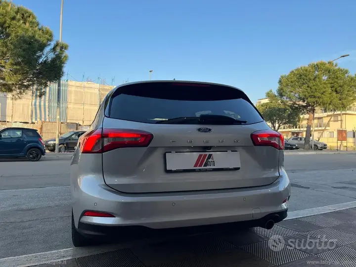 Ford Focus 2021 photo 5