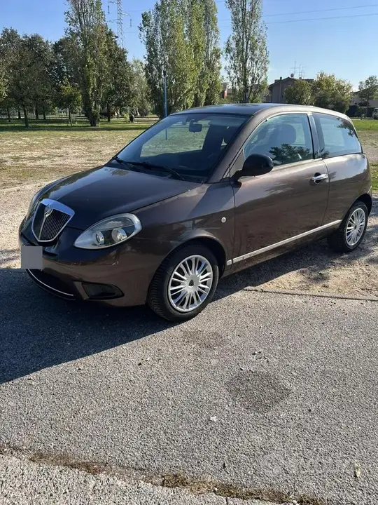 Lancia Ypsilon 2011 photo 3
