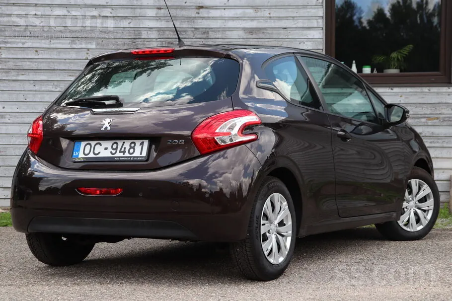 Peugeot 208 2013 photo 3