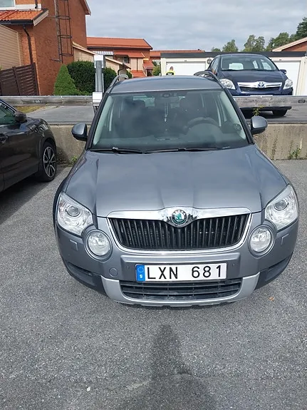Skoda Yeti 2012 photo 2