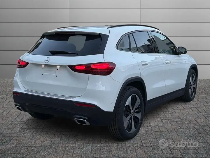 Mercedes-Benz Gla 2026 photo 2