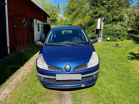 Renault Clio 2008 photo 2