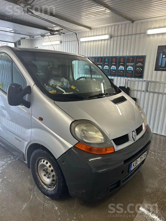 Renault Trafic 2006 photo 2