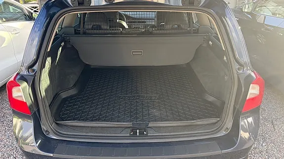 Volvo V70 2010 photo 5