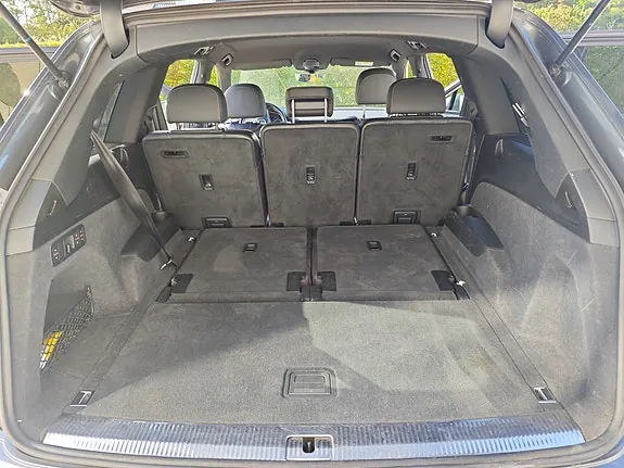 Audi Q7 2017 photo 4