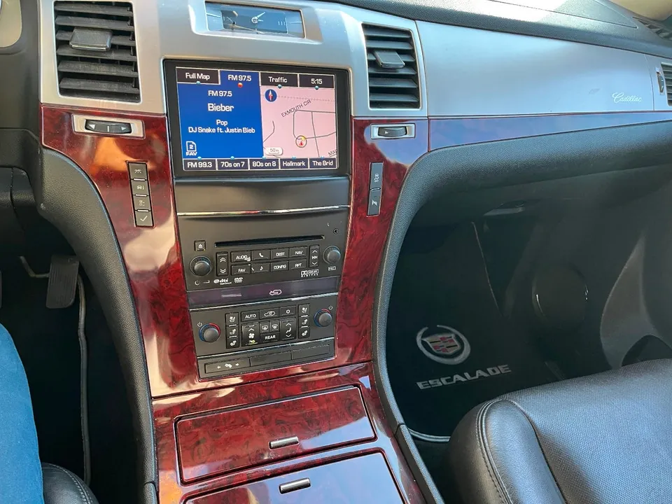 Cadillac Escalade 2013 photo 4