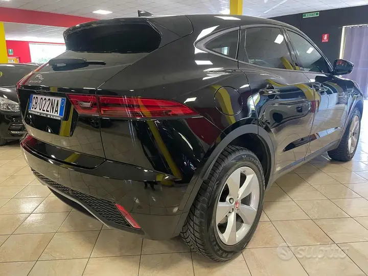 Jaguar E-Pace 2020 photo 5