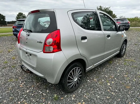 Suzuki Alto 2010 photo 3