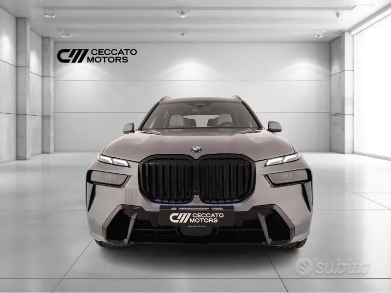 BMW X7 2026 photo 2