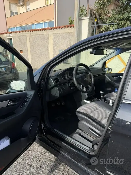 Mercedes-Benz B 2012 photo 5