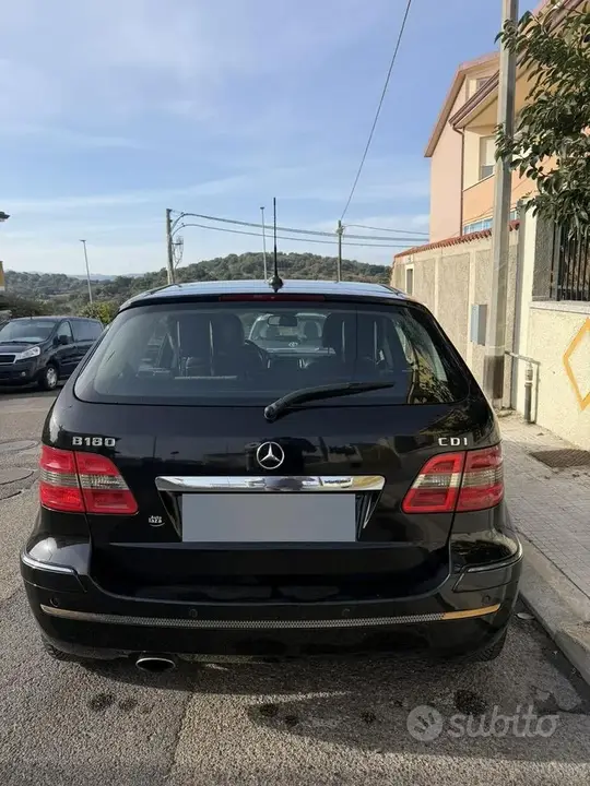 Mercedes-Benz B 2012 photo 4