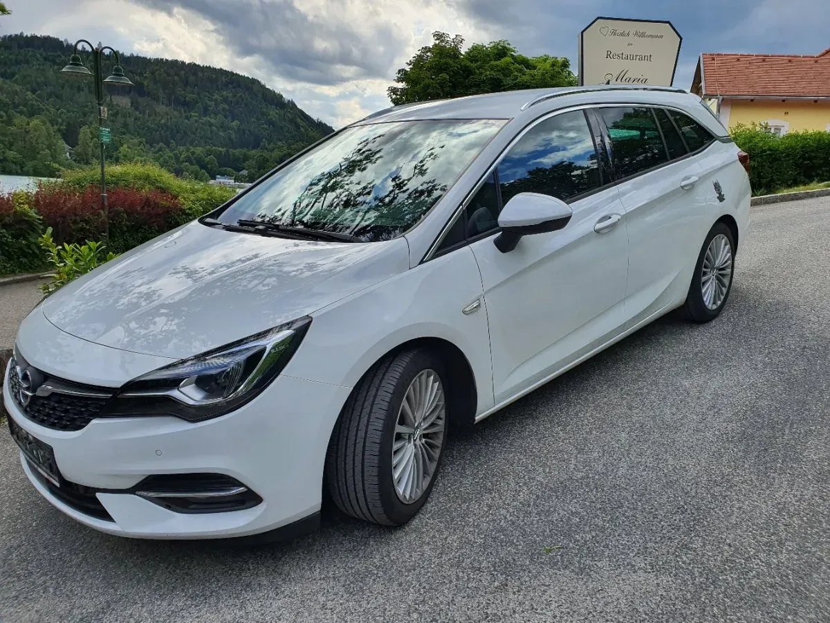 Opel Astra 2021 photo 2