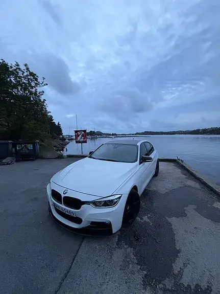 BMW 330E 2016 photo 2