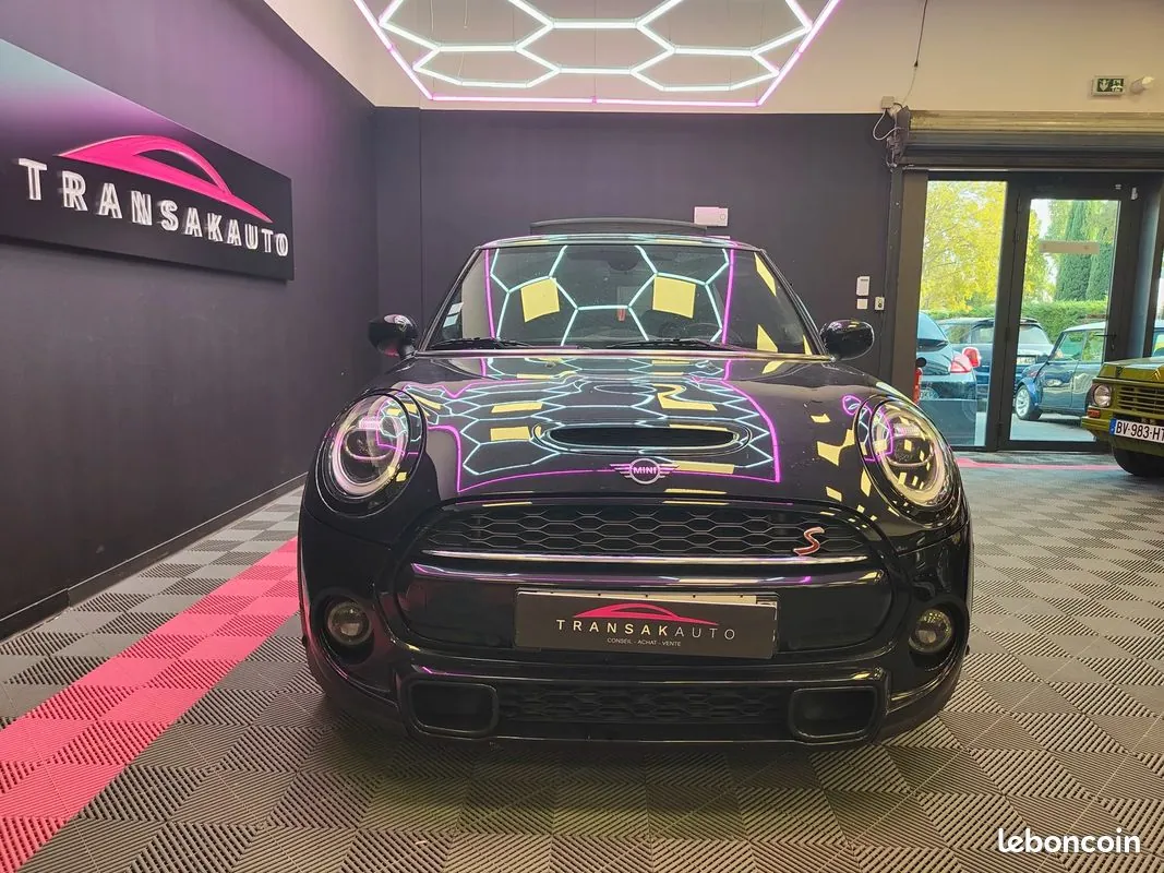 Mini Cooper S 2020 photo 3