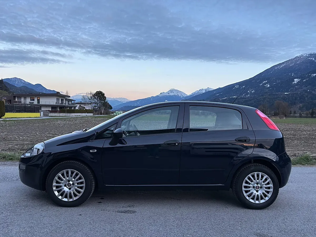 Fiat Punto 2016 photo 2
