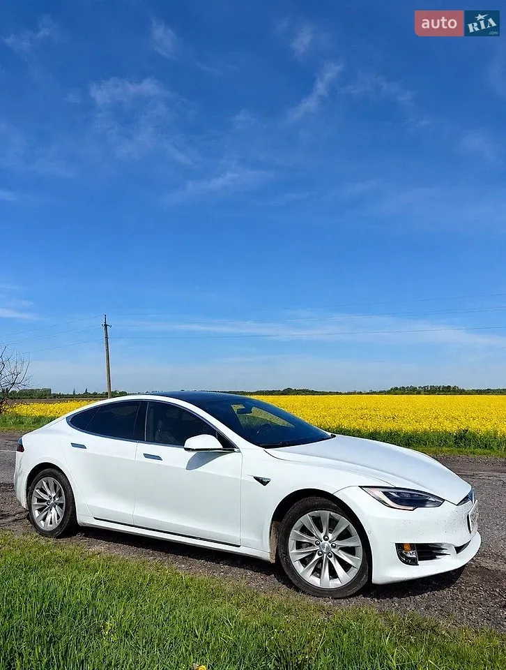 Tesla Model S 2018 photo 4