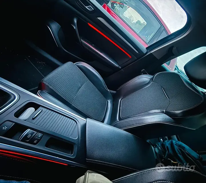 Renault Megane 2016 photo 4