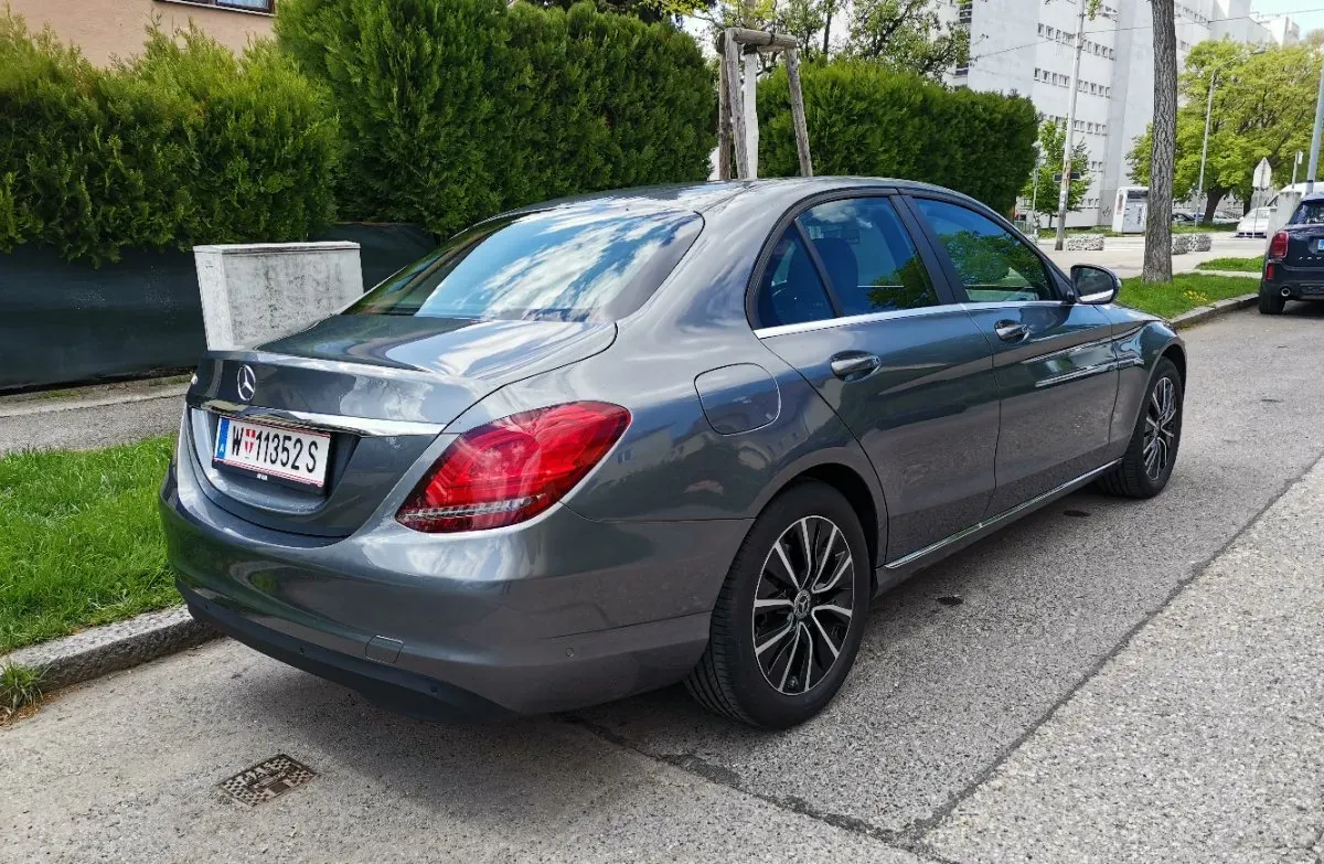 Mercedes-Benz C-Class 2021 photo 3