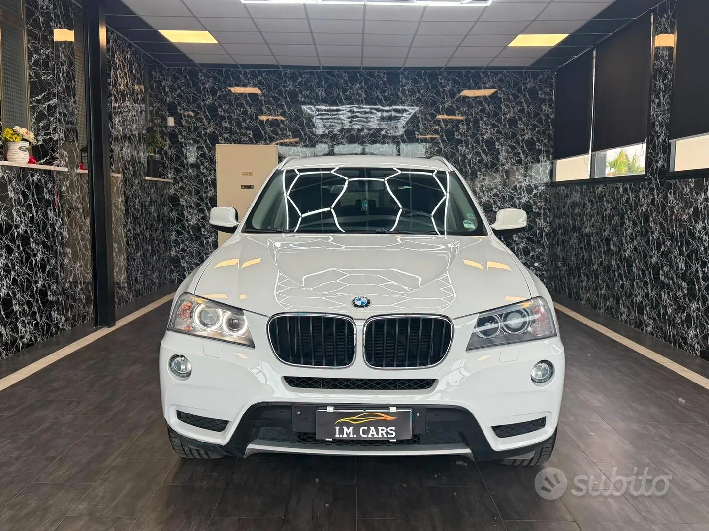 BMW X3 2011 photo 2