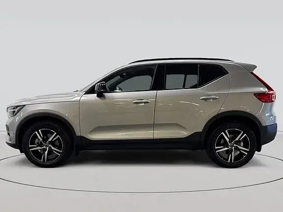 Volvo Xc40 2025 photo 2