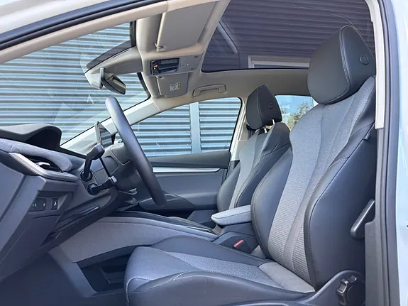Skoda Enyaq 2025 photo 4