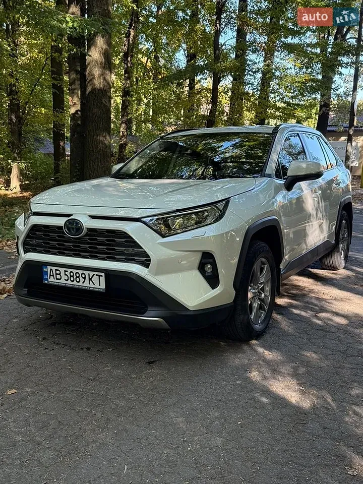 Toyota Rav4 2024 photo 4