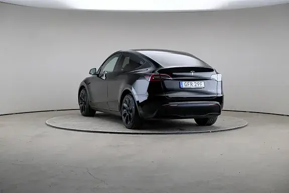 Tesla Model Y 2023 photo 2