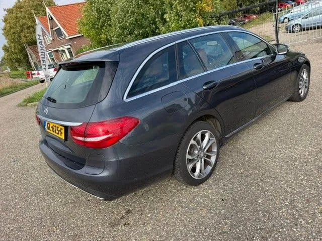 Mercedes-Benz C-Class 2015 photo 3