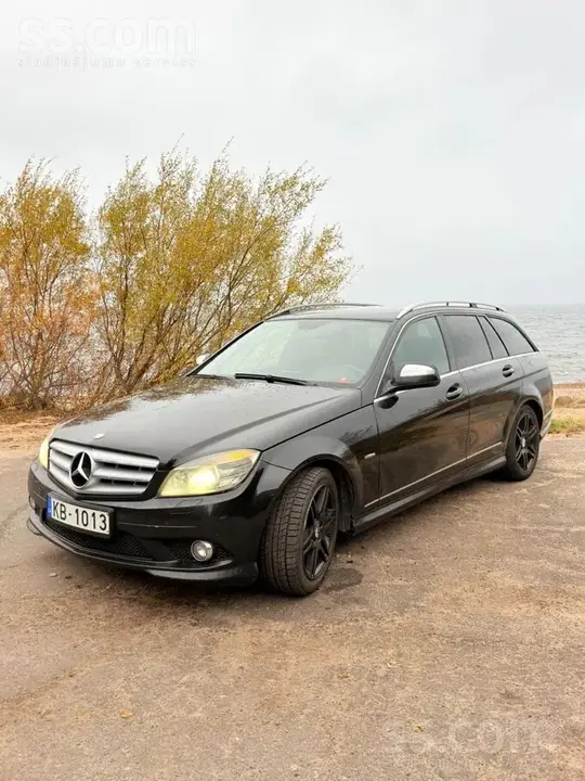 Mercedes-Benz C220