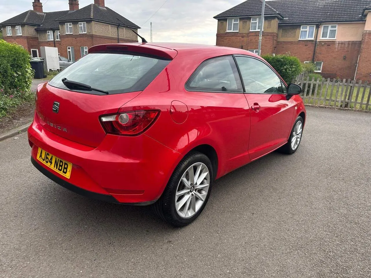 Seat Ibiza 2015 photo 3