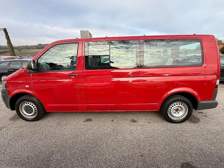 Volkswagen T5 2012 photo 3