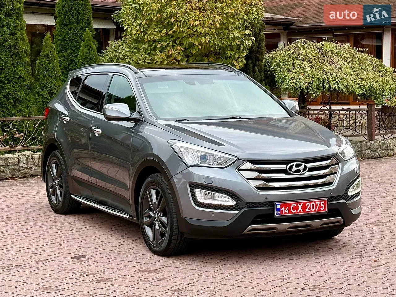 Hyundai Santa Fe 2014 photo 3