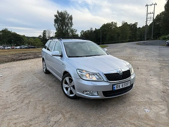 Skoda Octavia 2013 photo 2