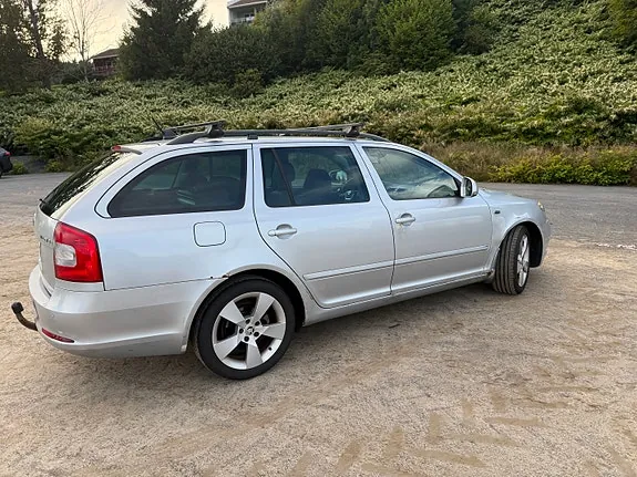 Skoda Octavia 2013 photo 3