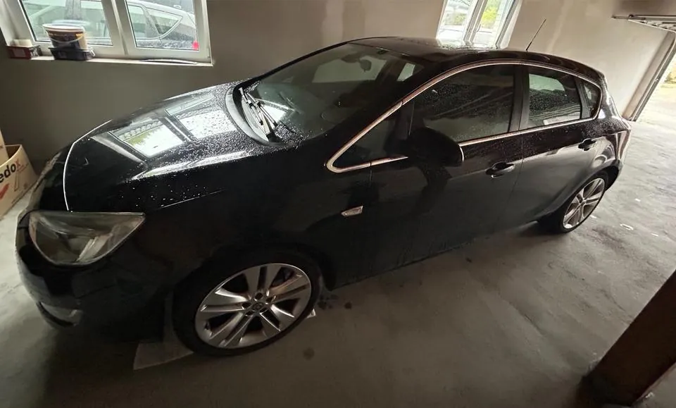 Opel Astra J