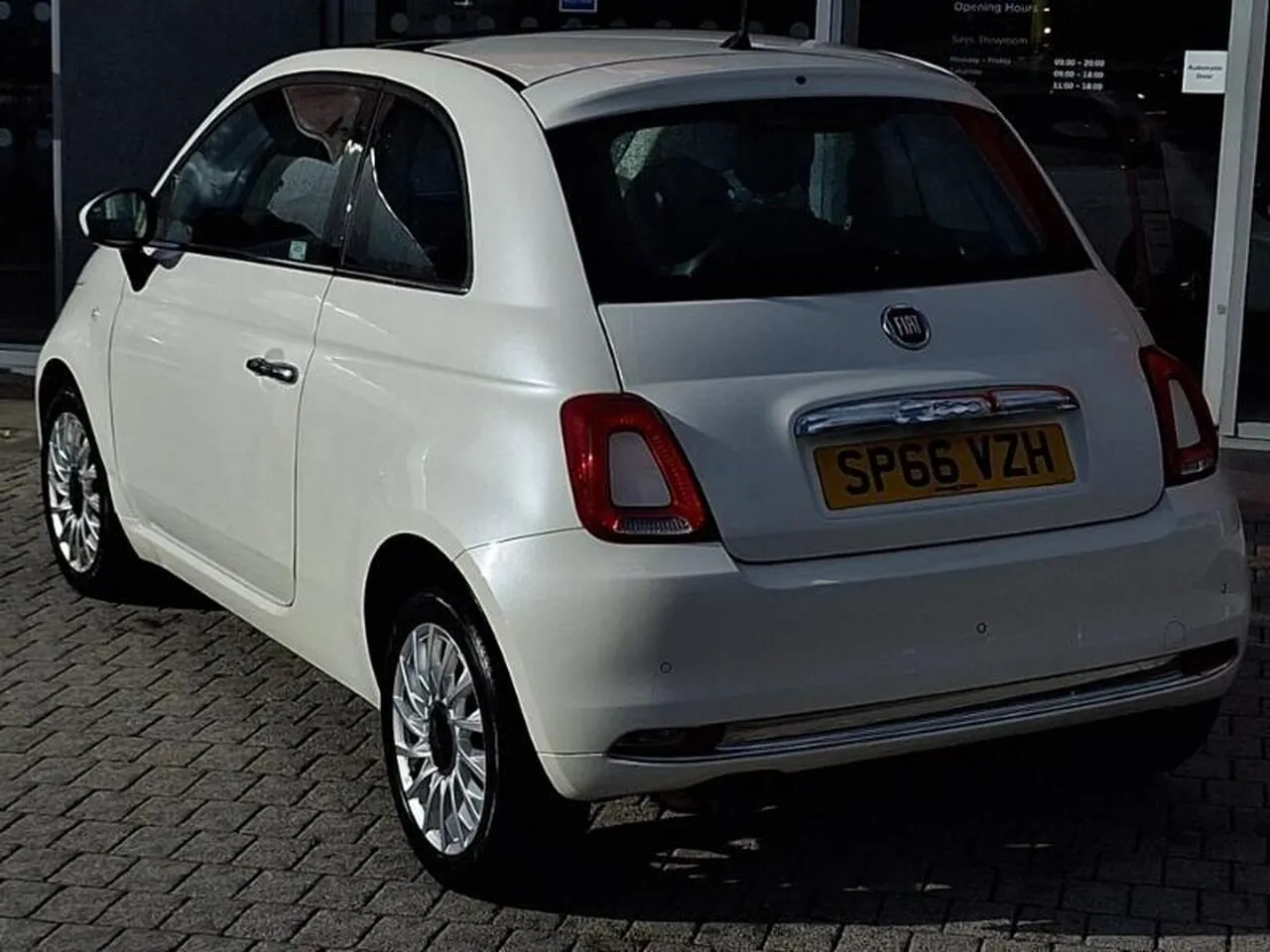 Fiat 500 2016 photo 2