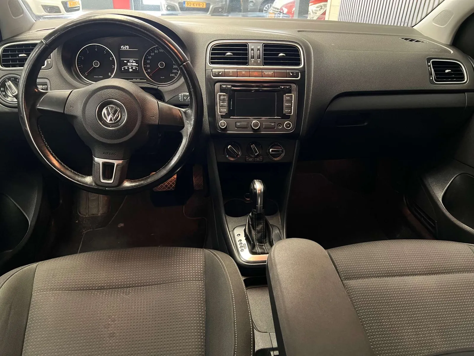 Volkswagen Polo 2011 photo 3