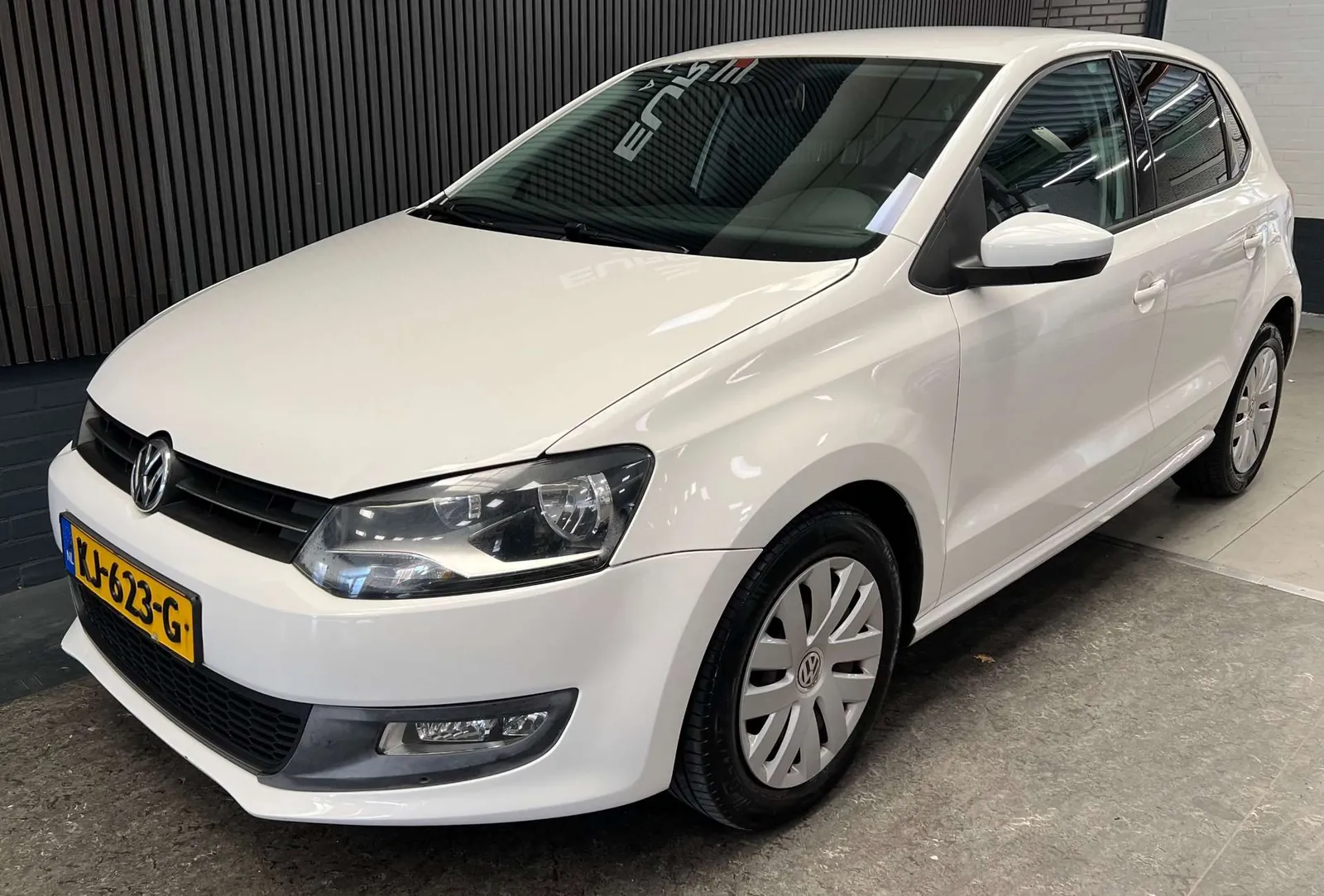Volkswagen Polo 2011 photo 5