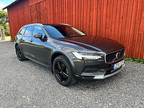 Volvo V90 Cross Country