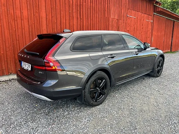 Volvo V90 Cross Country 2022 photo 5