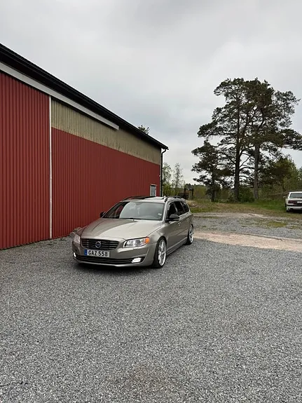 Volvo V70 2011 photo 4