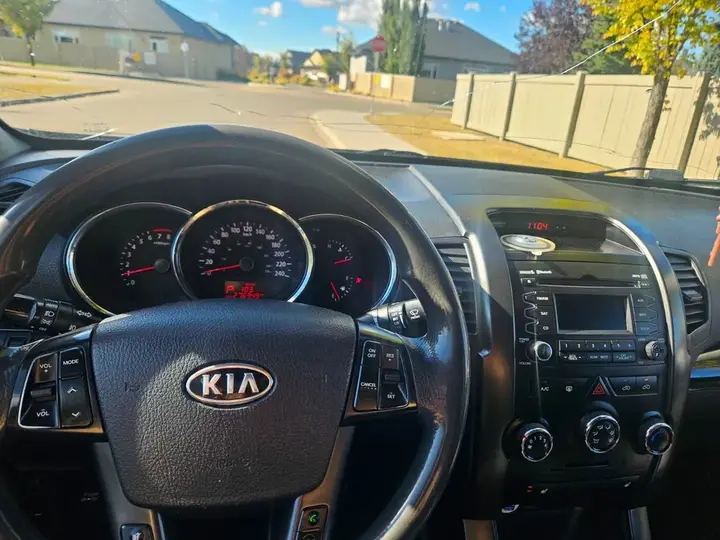 Kia Sorento 2013 photo 4