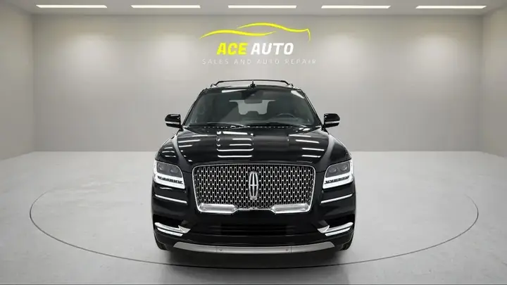 Lincoln Navigator 2019 photo 2