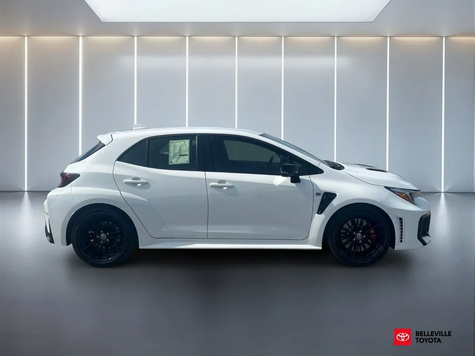Toyota Gr Corolla 2026 photo 4