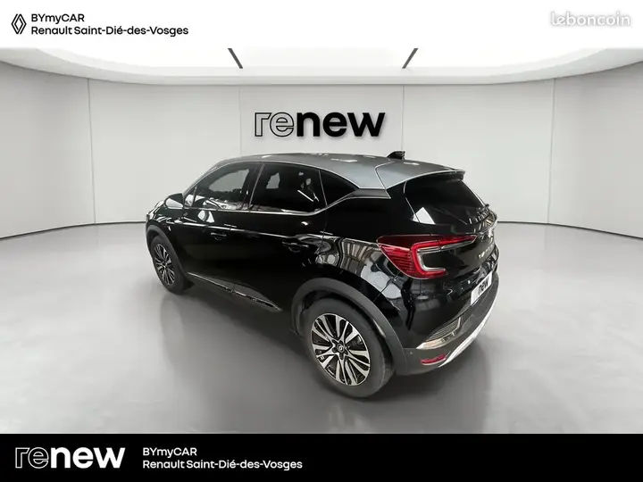 Renault Captur 2023 photo 3