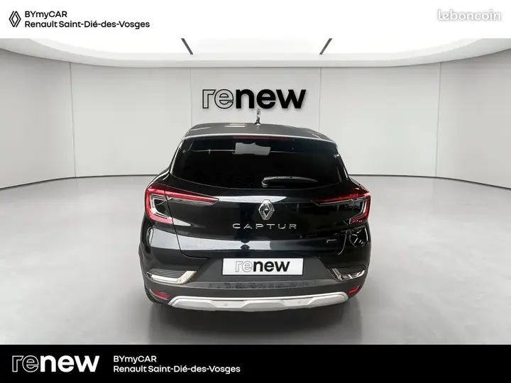 Renault Captur 2023 photo 4