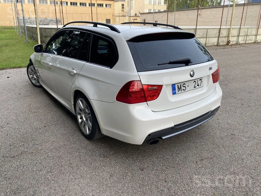 BMW 320D 2009 photo 4