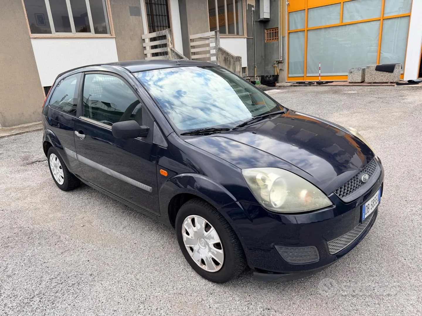 Ford Fiesta 2006 photo 2